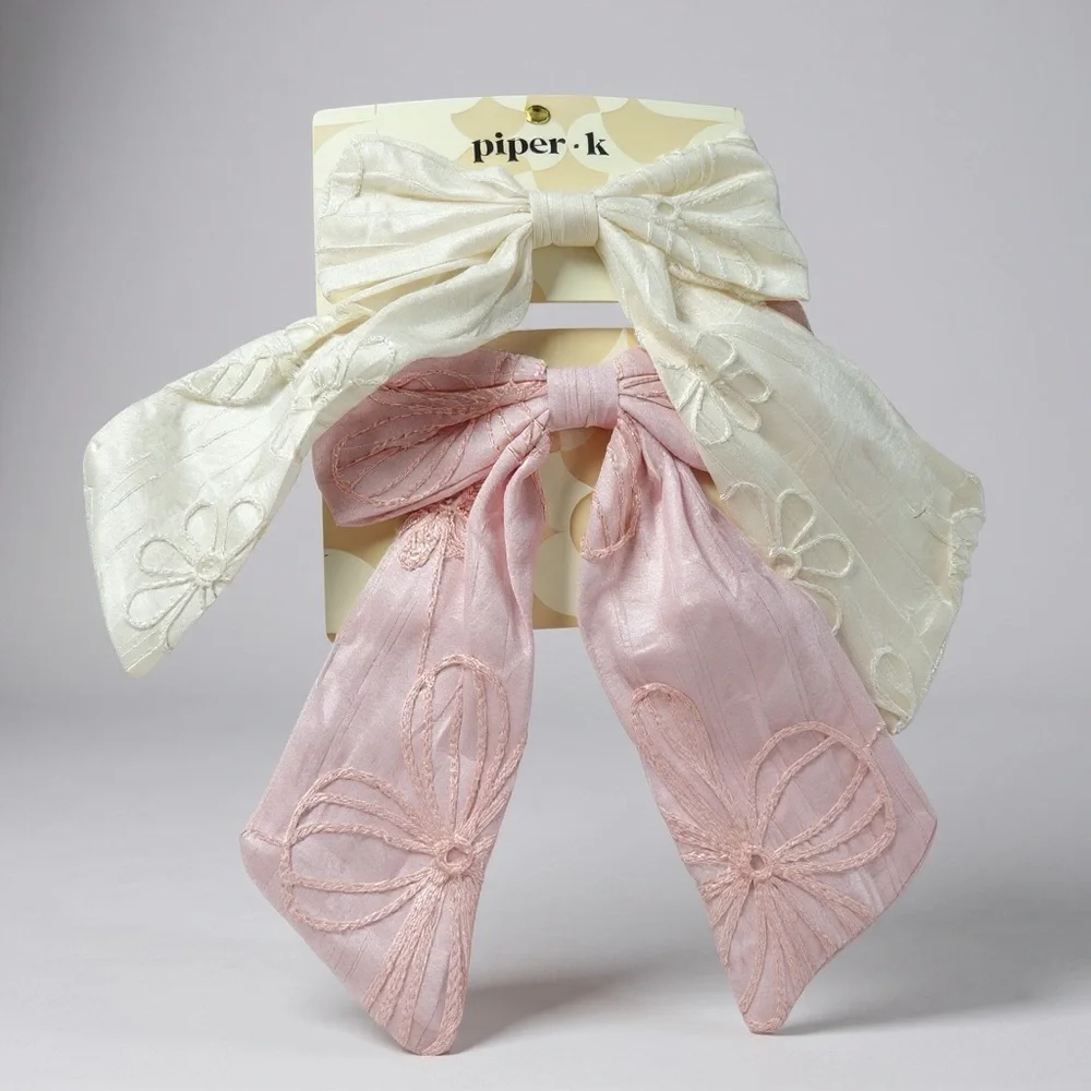 NEW Piper K Long-tailed hair bow clips Colors: Creamy white and pink